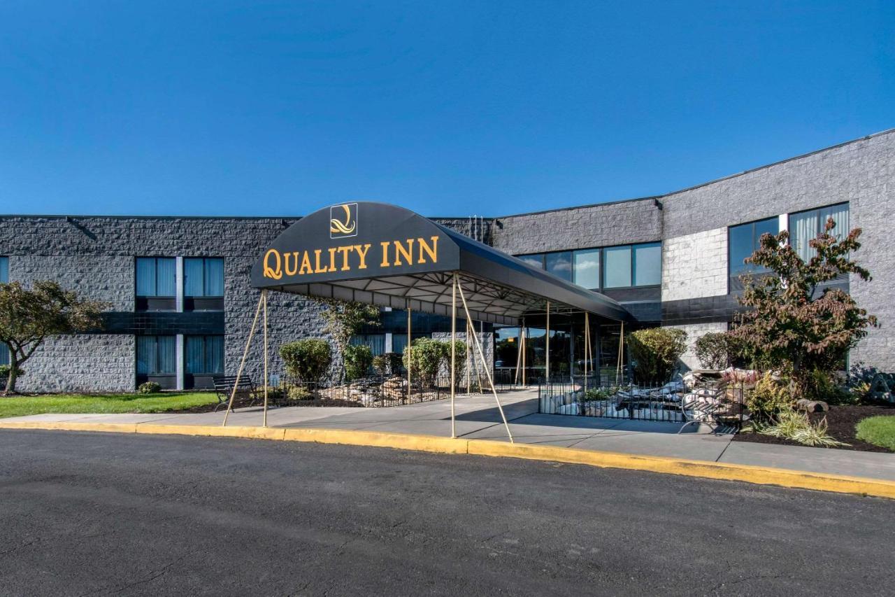 Quality Inn Carlisle Pa Exteriör bild